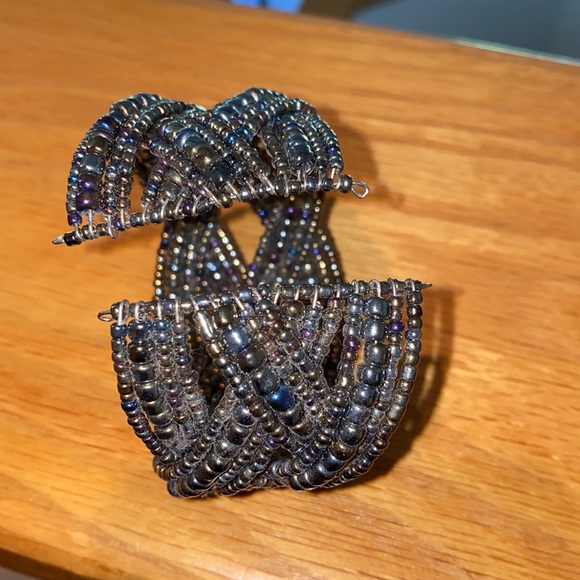Metallic beaded cuff - Picture 3 of 6